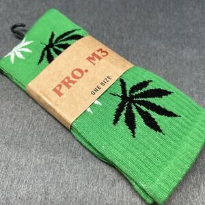 NEW Pro M3 Weed Leaf Socks Green Men's One Size Fits Most Novelty Crew Socks NWT